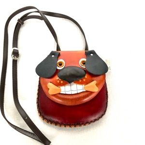 LEATHER DOG CROSSBODY